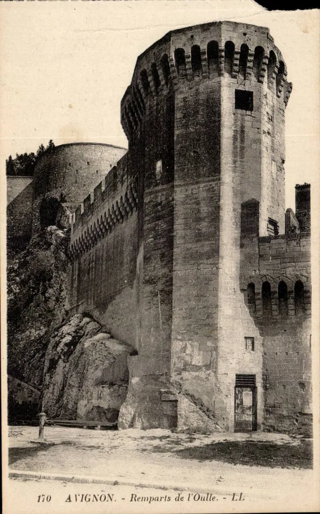 Avignon - Remparts de l'Oulle - LL - Frente