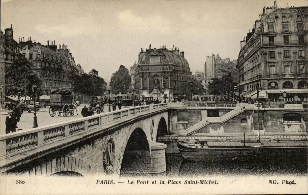Paris — Le Pont et la Place Saint-Michel — ND. Phot. n°380 - Recto