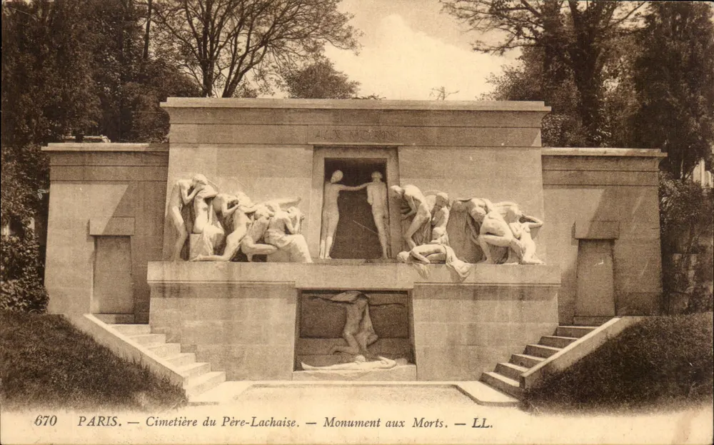 Paris — Friedhof Père-Lachaise — Denkmal für die Toten — LL. — Nr. 670 - Vorderseite