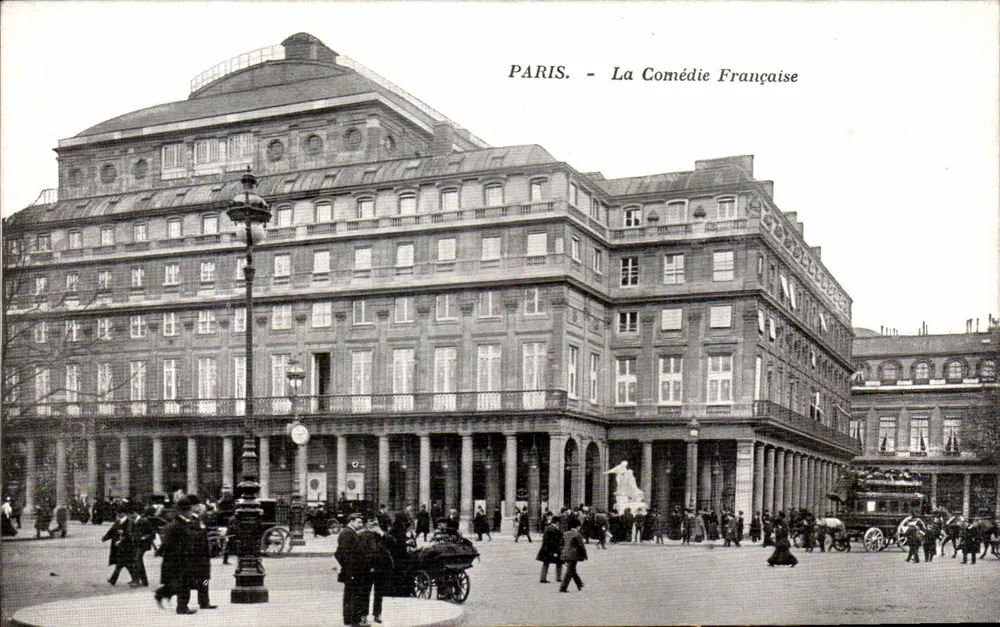 Paris - A Comédie Francesa — vista do edifício e da praça - Frente