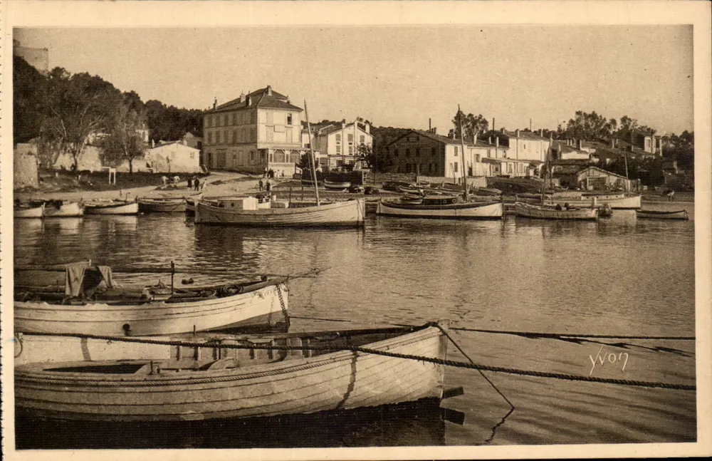 Porquerolles - Panorama vom Steg — Die Inseln von Hyères (Var) — Art Editions YVON, Paris - Vorderseite
