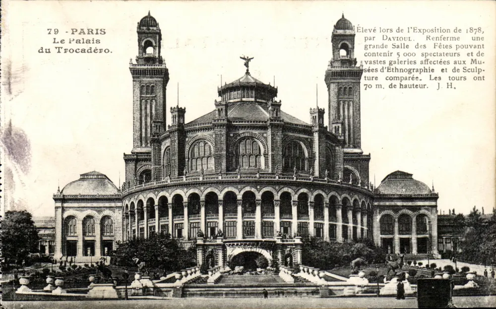 O Palácio do Trocadéro — Paris — editor L. Bosson, n°79 - Frente