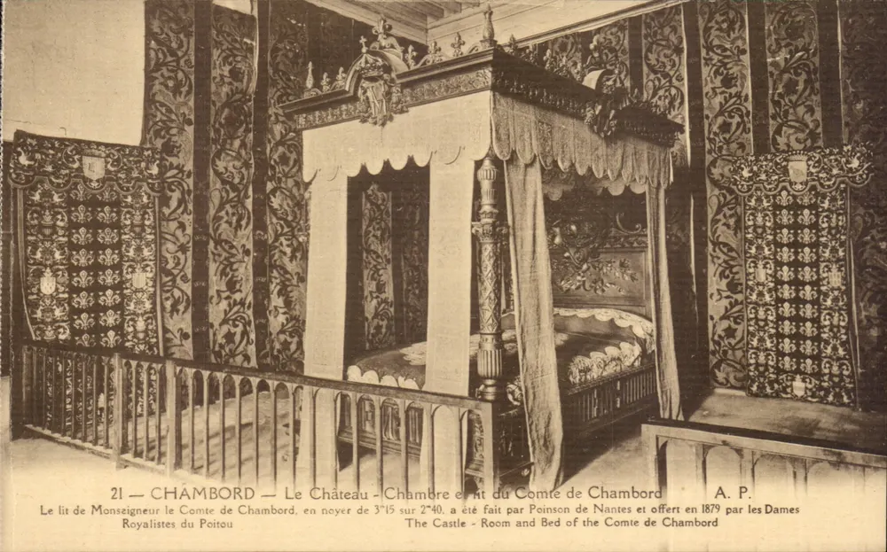 Chambord — Zimmer und Bett des Grafen von Chambord — A. P. - Vorderseite