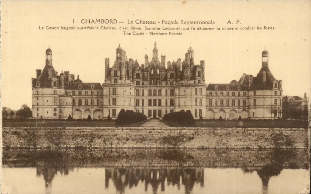 Chambord — O Castelo — Facha Septentrional — A. P. - Frente