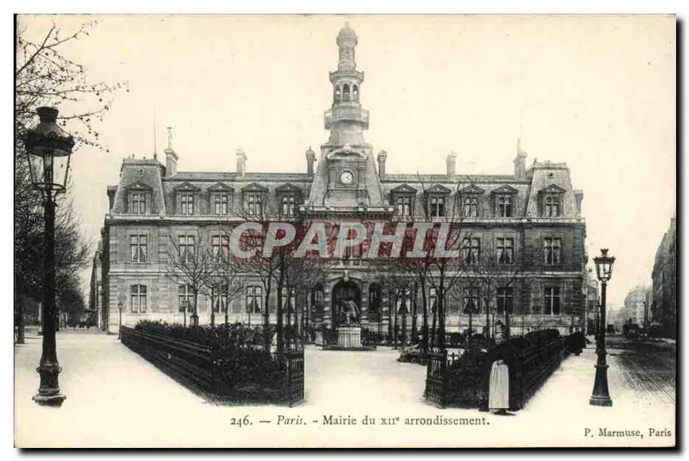 Mairie van het XIIe arrondissement — Parijs — P. Marmuse, Parijs, nr. 246 - Voorkant