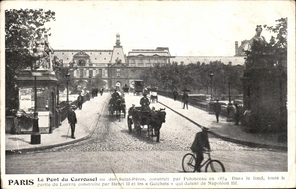 Paris — O Ponte do Carrousel ou dos Saint-Pères, construído por Polonceau em 1834 — com o Louvre e os Guichets datando de Napoléon III - Frente