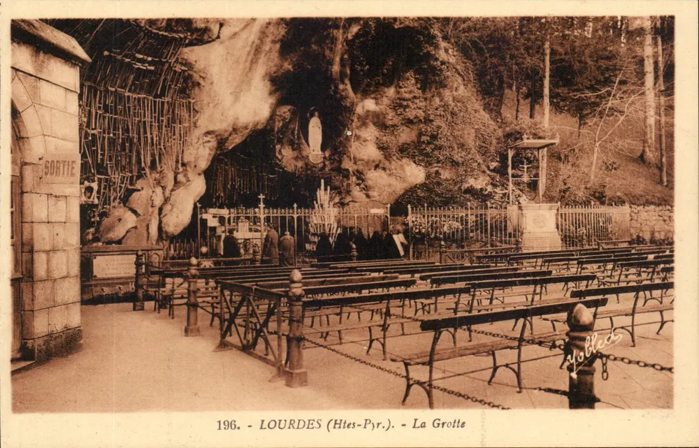 LOURDES (Htes-Pyr.) - A Gruta — Yolbect, n°196 - Frente