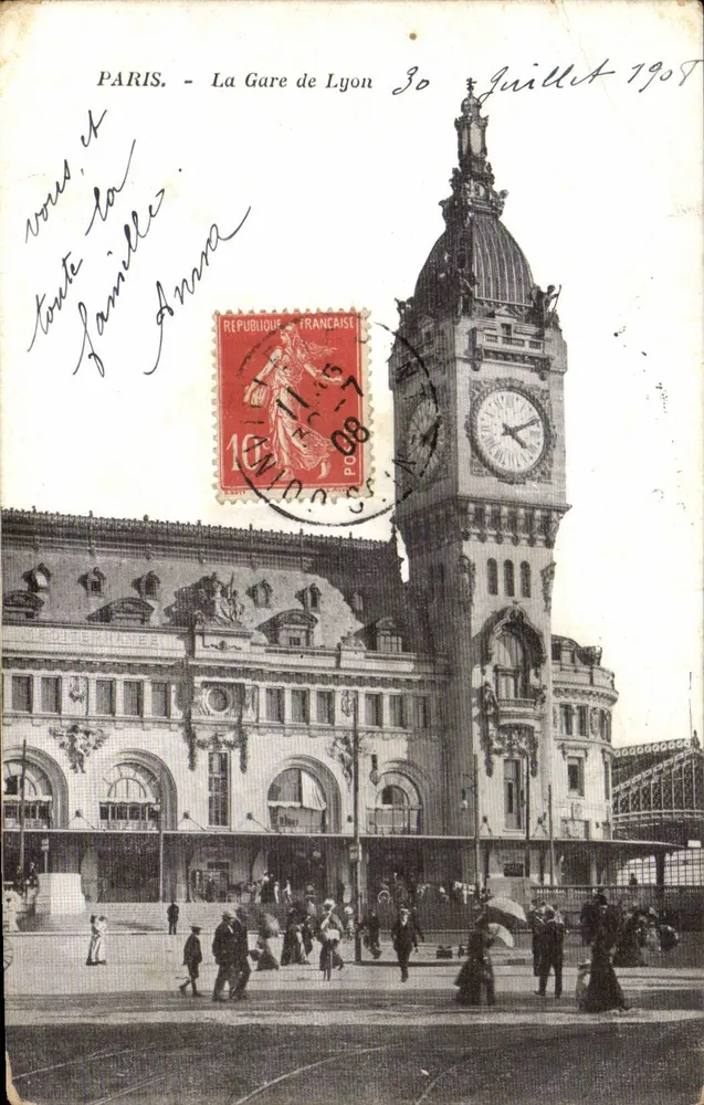 Paris - A Estação de Lyon — vista da torre da hora — editor não identificado - Frente