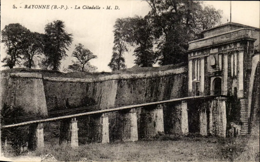 Bayonne (B.P.) - A Cidadela - M. D. - Frente