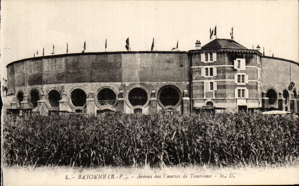 Bayonne (B.P.) - Arênes das Corridas de Touros - M. D. - Frente