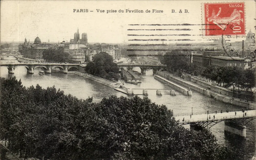 Paris — Vista tirada do Pavilhão de Flore — B. & B. - Frente