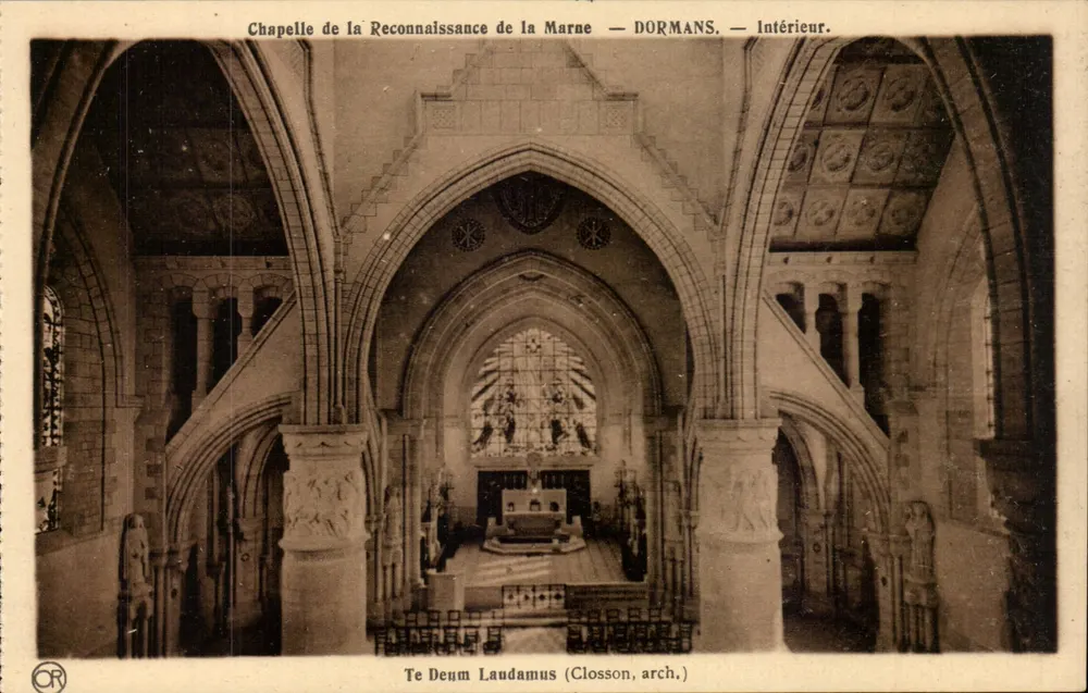 Chapelle de la Reconnaissance de la Marne — Dormans — Innenraum. — Closson, arch. - Vorderseite