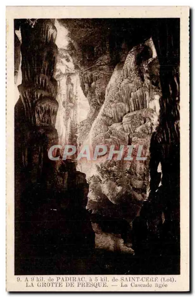A Gruta de Presque — Cascata congelada — a 9 km de Padirac, a 5 km de Saint-Céré (Lot) - Frente
