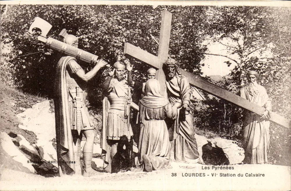 Lourdes - VIe Station do Calvário — As Pirineus — editora Lourdes n°38 - Frente