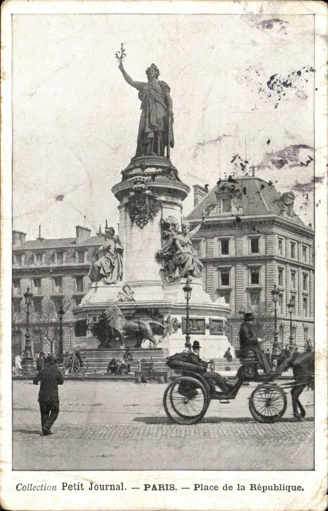 Praça da República — Paris — Coleção Petit Journal - Frente
