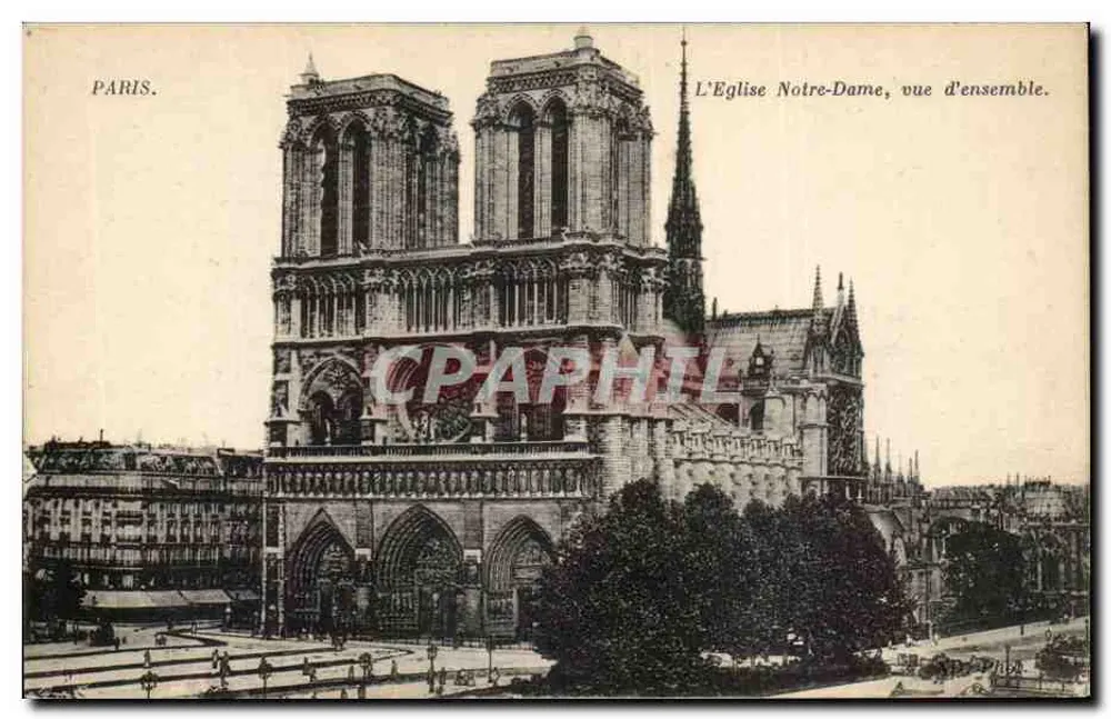 Paris. A Igreja de Nossa Senhora, vista geral. - Frente