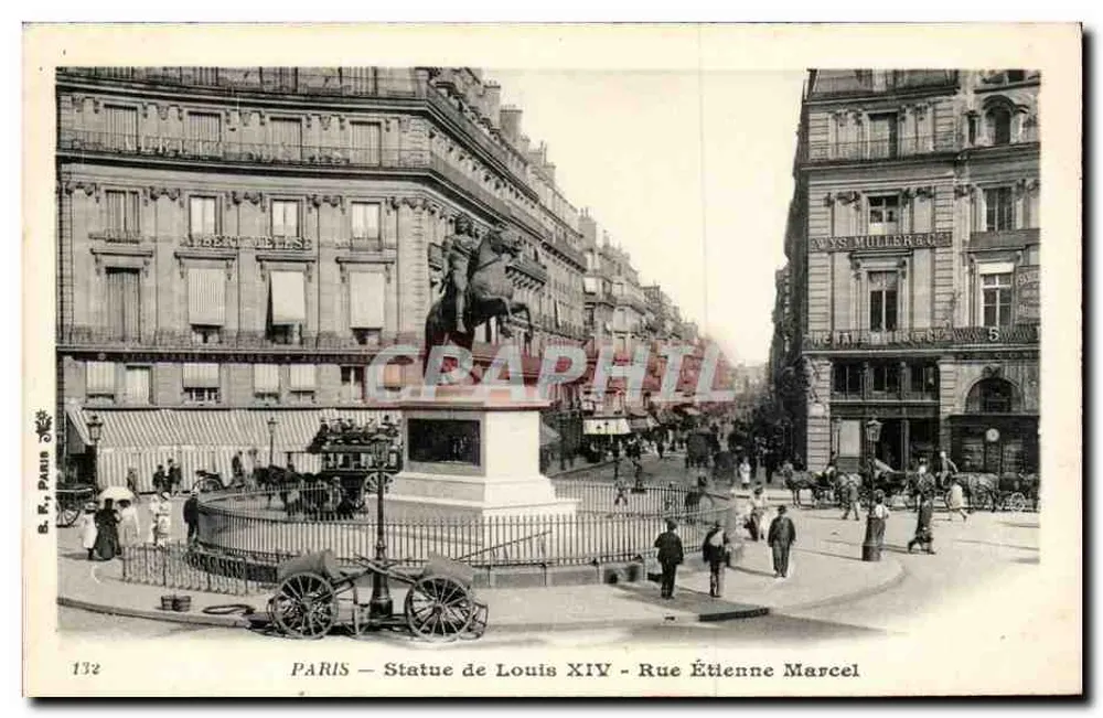 Paris — Statue des Louis XIV — Rue Étienne Marcel - Vorderseite