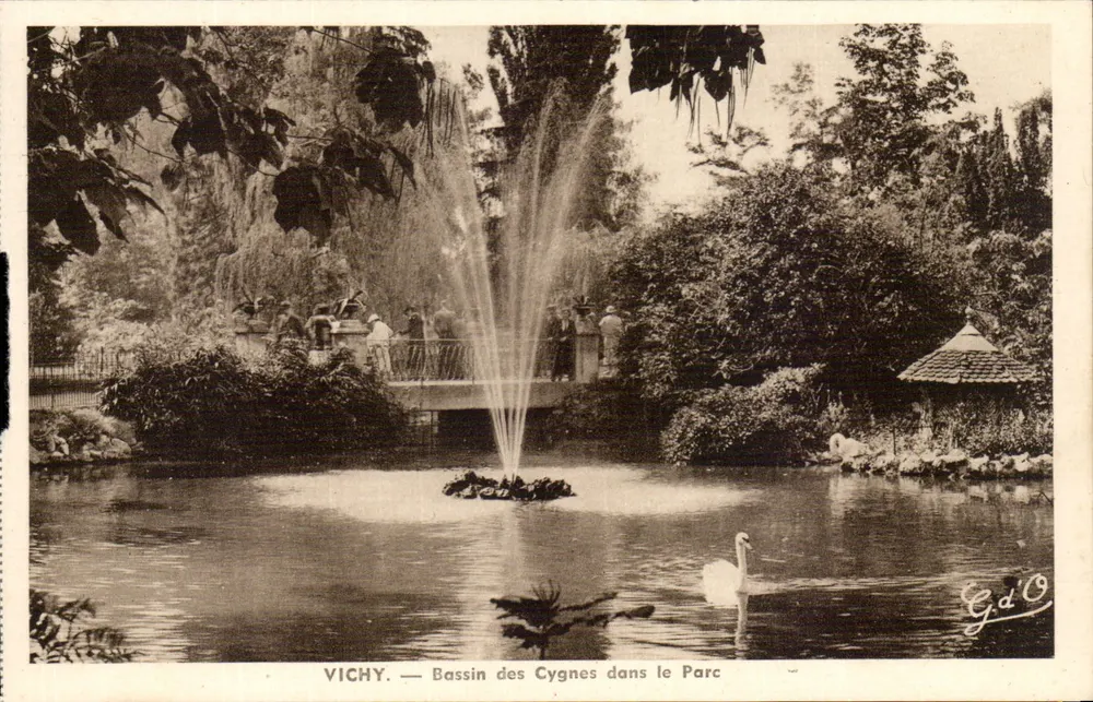 Vichy — Schwannenteich im Park — Gd'0 - Vorderseite