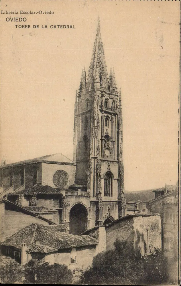 Oviedo — Torre da catedral — Librería Escolar-Oviedo - Frente