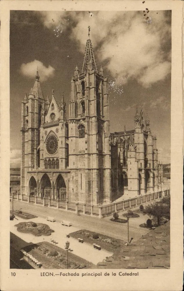 LEON.—Fachada principal da Catedral — Éd. Ediciones García Carrabellla, Zaragoza — n° 10 - Frente