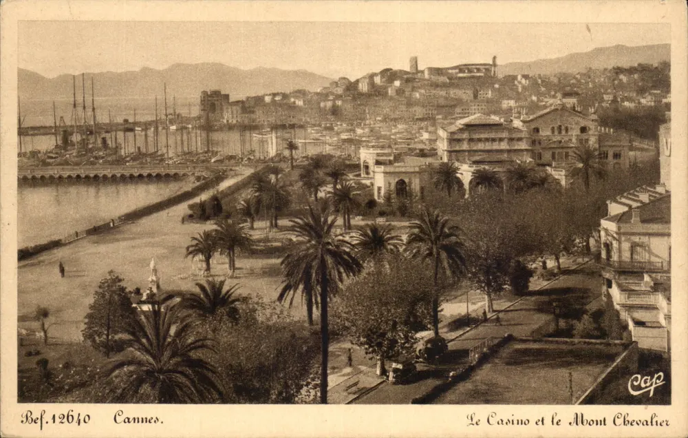 Cannes — Das Casino und der Mont Chevalier — Cap - Vorderseite