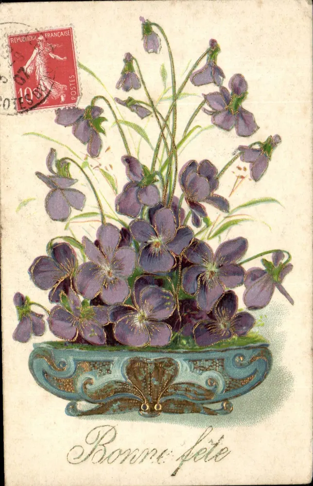 Violets in a Vase — Happy Birthday — Unbekannter Verlag, Seriennummer nicht sichtbar - Vorderseite