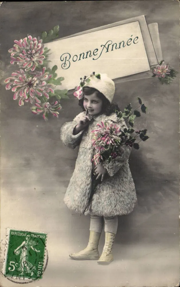 Mädchen in Pelzjacke mit Blumenstrauß — Frohe Neujahr — Französische Republik - Vorderseite
