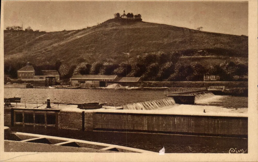 Sens (Yonne) — Die Schleuse und der Staudamm Saint-Bond — Oben, die Kapelle von l'Herinite — Verleger Mellobrau / Acon - Vorderseite