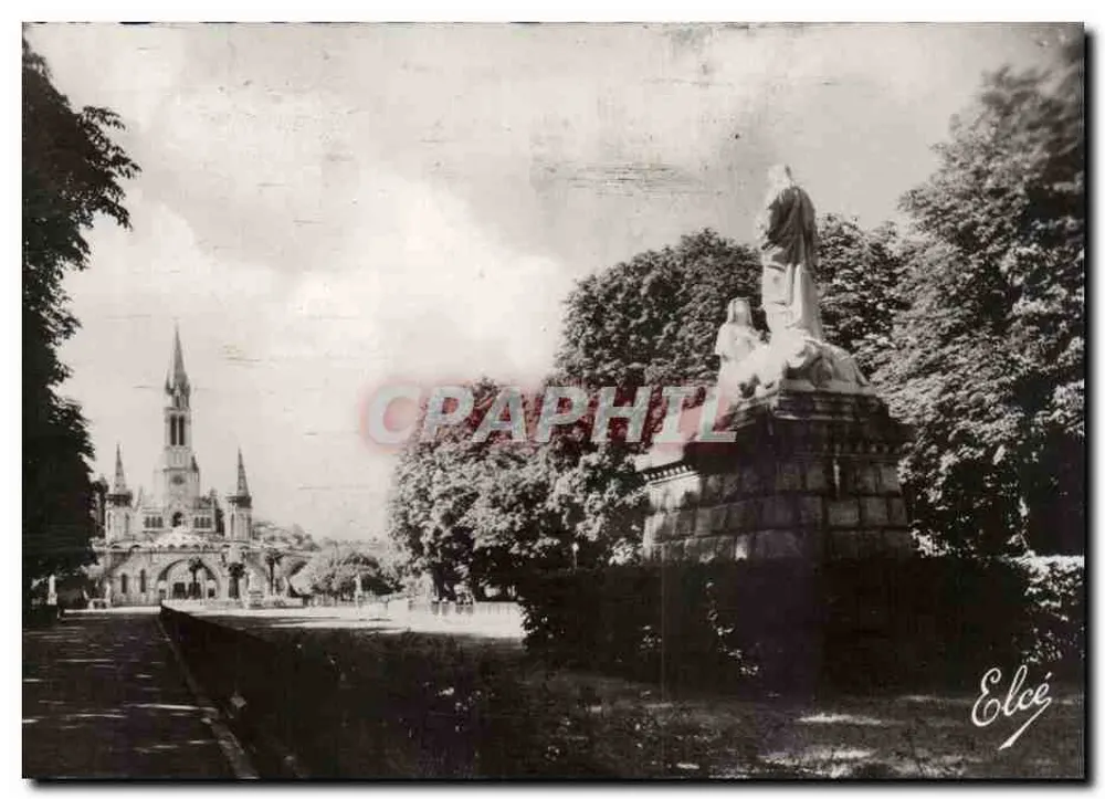 Lourdes (H. Pyr.) — Ansicht der Statue des Heiligen Herzens und der Heiligtümer — Verlag Elcée - Vorderseite