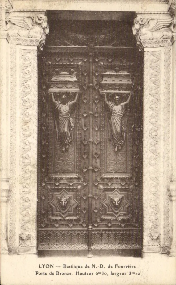 LYON — Basilika Notre-Dame de Fourvière — Bronze-Tür - Vorderseite