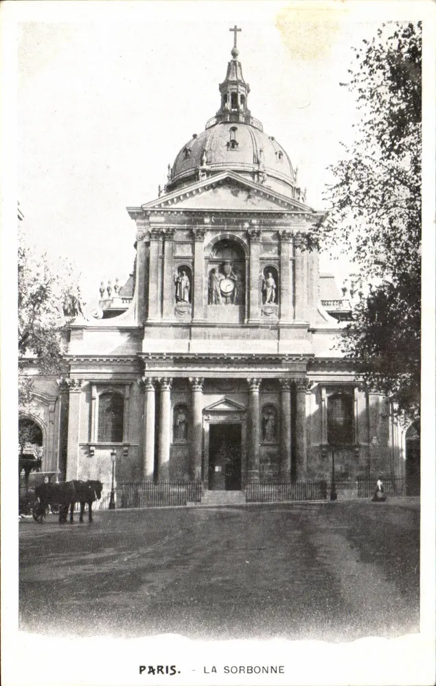 Paris - A Sorbonne — vista da fachada principal com cúpula e colunatas - Frente
