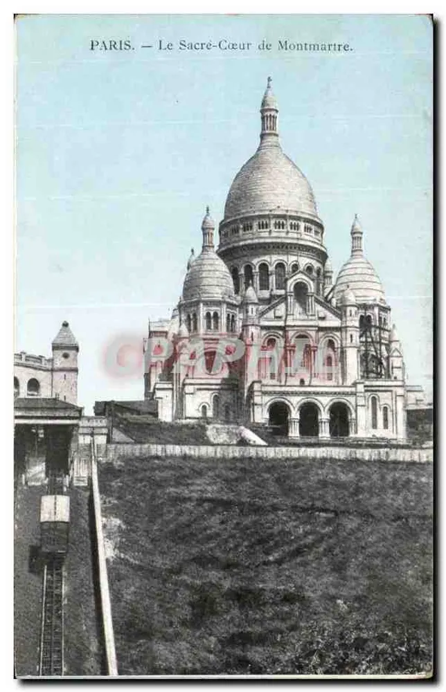 Paris — A Vista do Sagrado Coração de Montmartre - Frente
