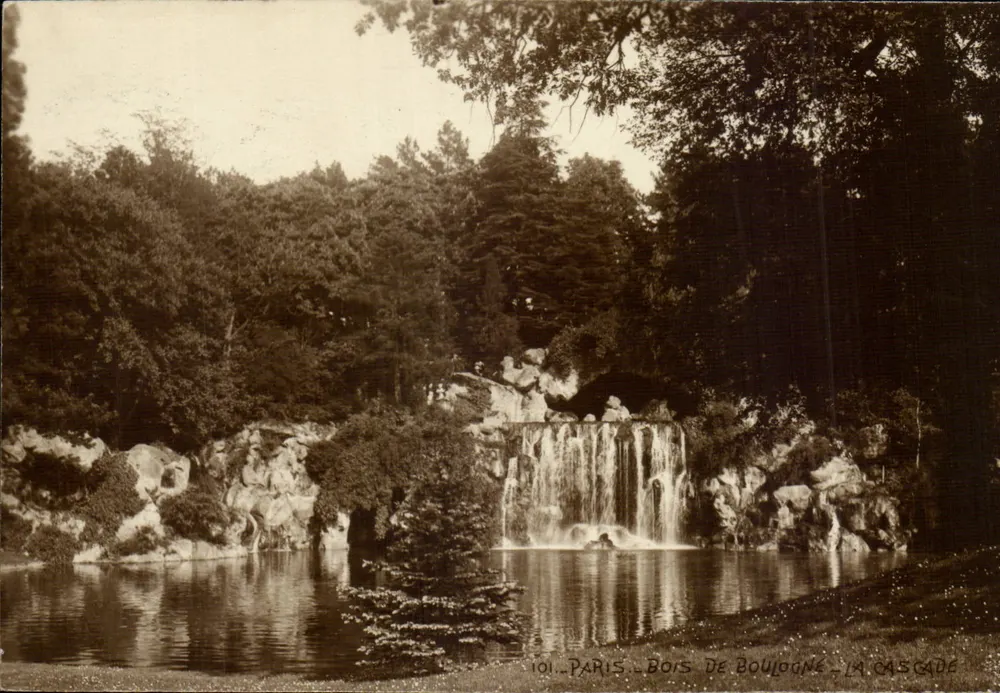 Paris - Bois de Boulogne - A Cascata — n° 101 - Frente