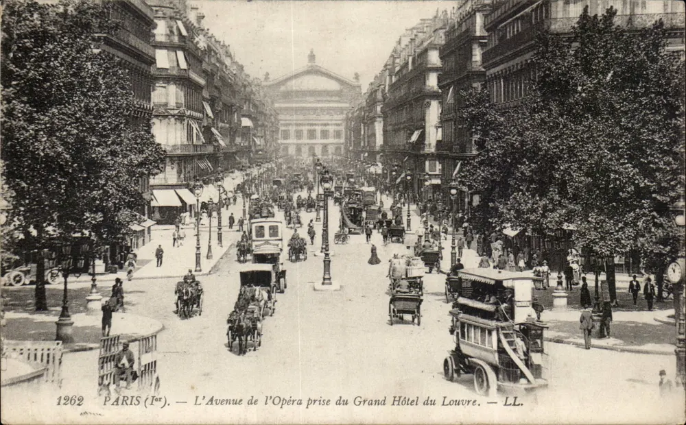 Paris (1.) — Ansicht der Avenue de l'Opéra vom Grand Hôtel du Louvre — LL. n°1262 - Vorderseite