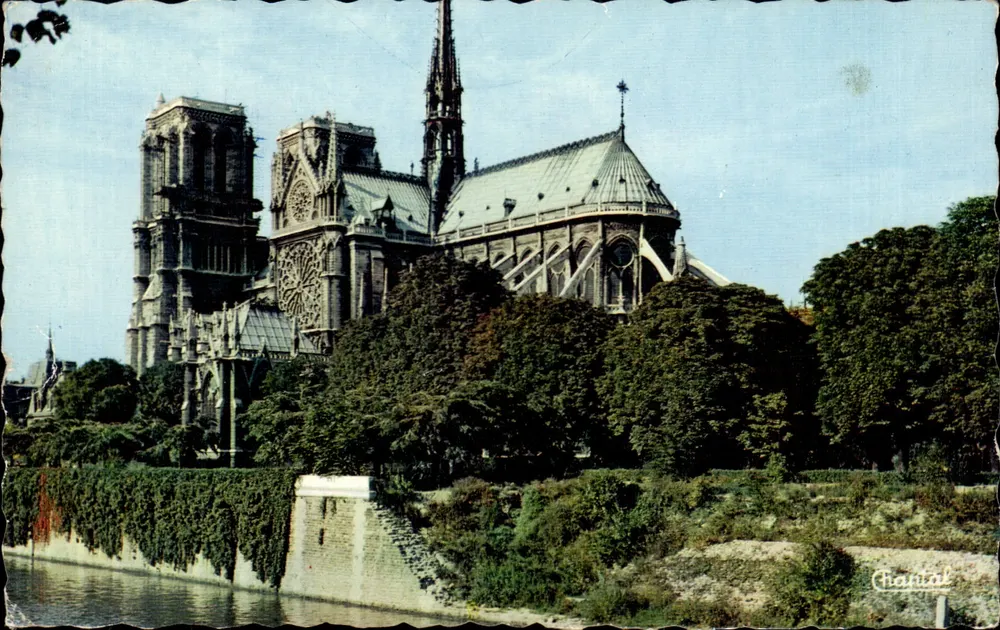 Notre-Dame de Paris — vista da catedral e da Seine — Éditions Chantal - Frente