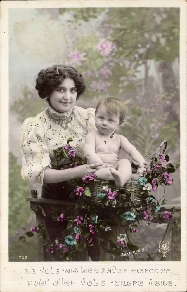 Frau und Kind in einem blumengeschmückten Korb — GAZERAC.ph, n°706 - Vorderseite
