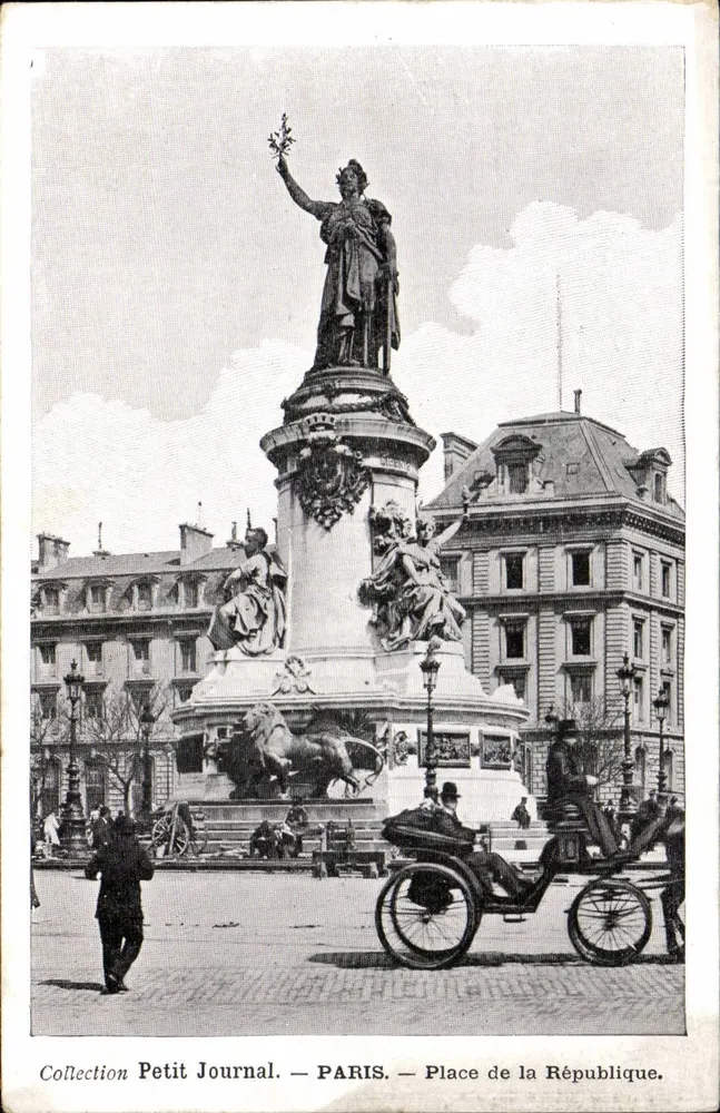 Praça da República — Paris — Coleção Petit Journal - Frente