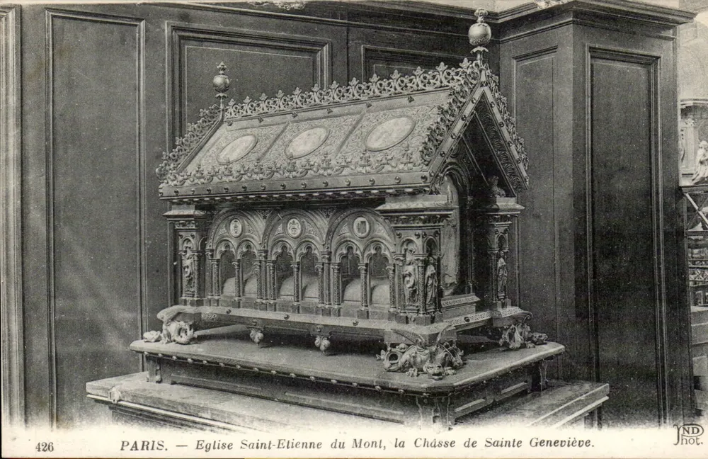 Paris — Kirche Saint-Etienne du Mont, die Reliquienschale der Heiligen Geneviève — JND Phot. - Vorderseite