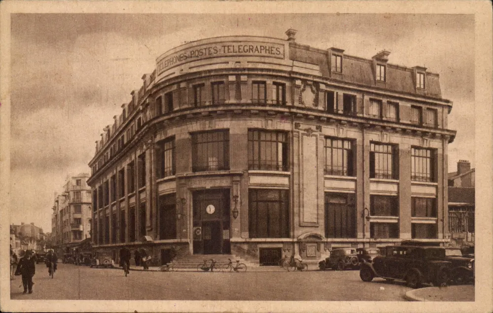Edifício dos Telefones, Correios e Telégrafos — Paris — Éditions Savine (n°7) - Frente