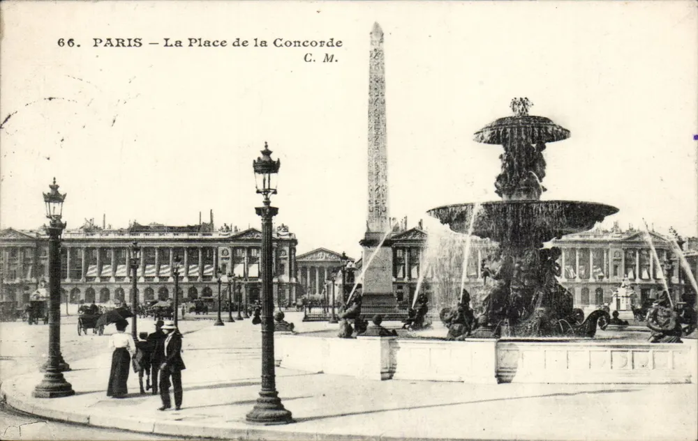 Paris — A Place de la Concorde — C. M. n°66 - Frente