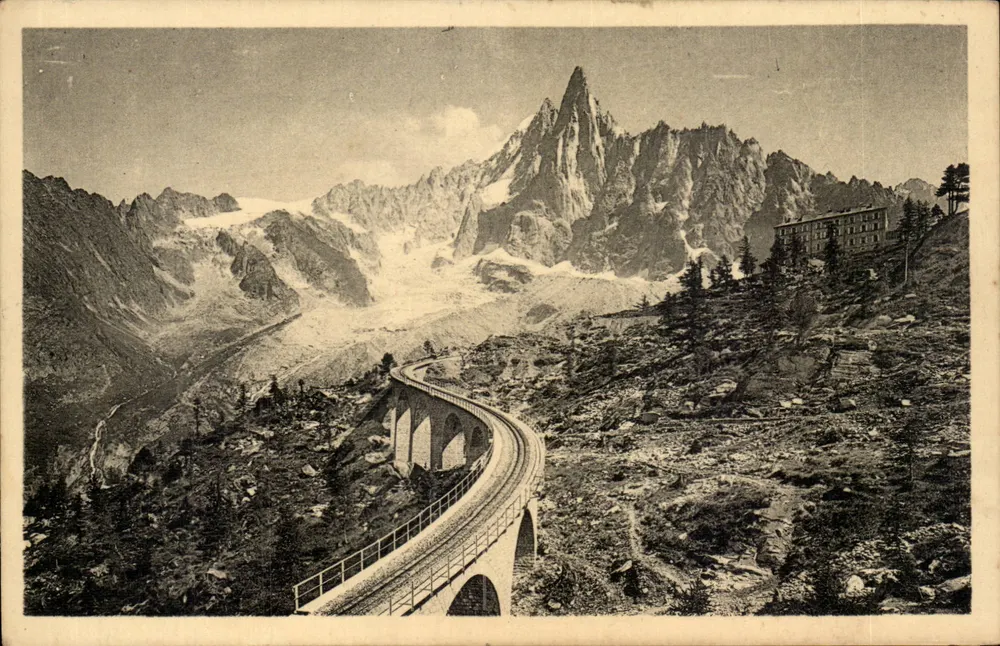 Chamonix Mont-Blanc — Trem de Montenvers — Hotel du Dru — Levý & Neurdein Réunis - Frente