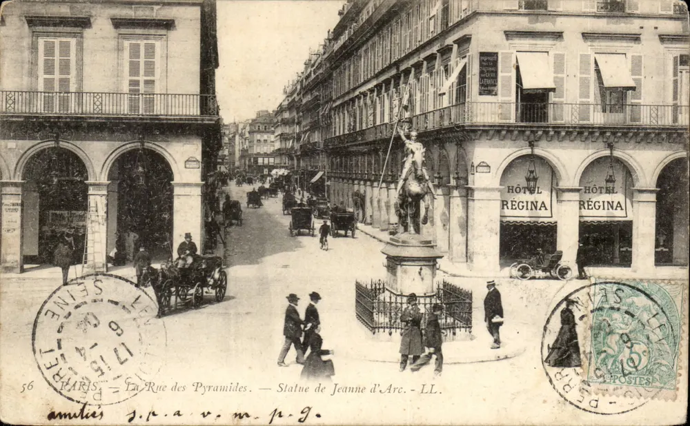 A Rue des Pyramides — Estátua de Joana d'Arc — LL. - Frente