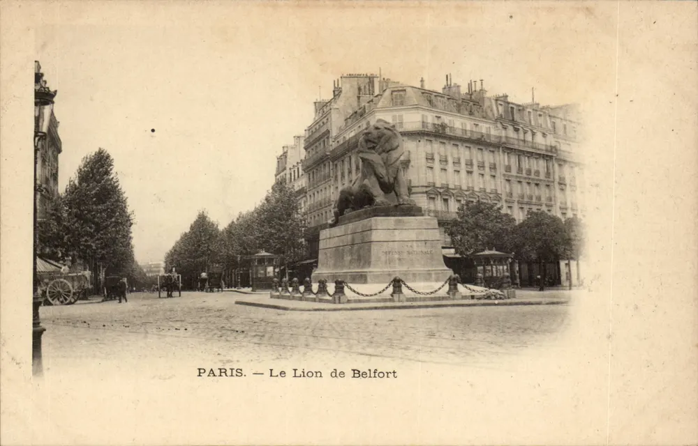 Paris — O Leão de Belfort — Defesa Nacional - Frente