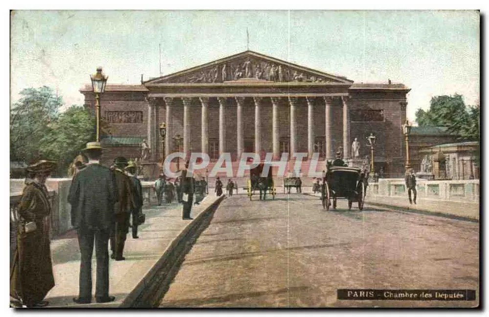 PARIS - Câmara dos Deputados — visão do edifício com pedestres e carruagens - Frente