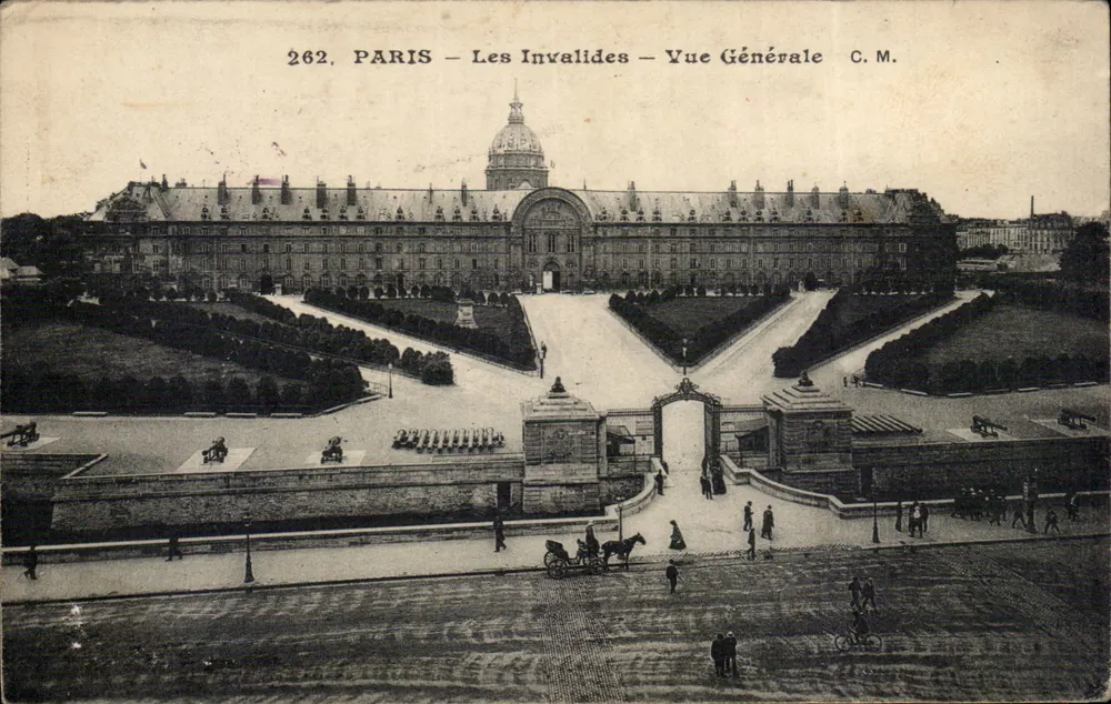 Paris — Les Invalides — Vista Geral — C.M. — n° 262 - Frente