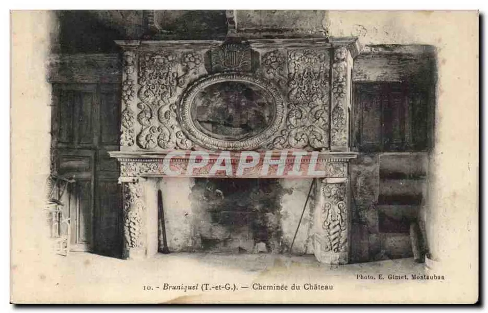 ब्रुनिक्वेल (तार्न-एत-गारोन) — किले की चिमनी — फोटो ई. गिमेट, मॉंटॉबान - आगे