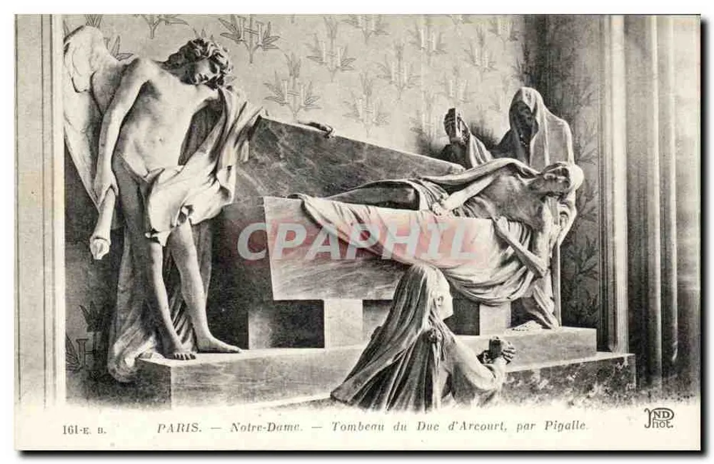 Paris — Catedral de Notre-Dame — Túmulo do Duque d'Arcourt, por Pigalle - Frente