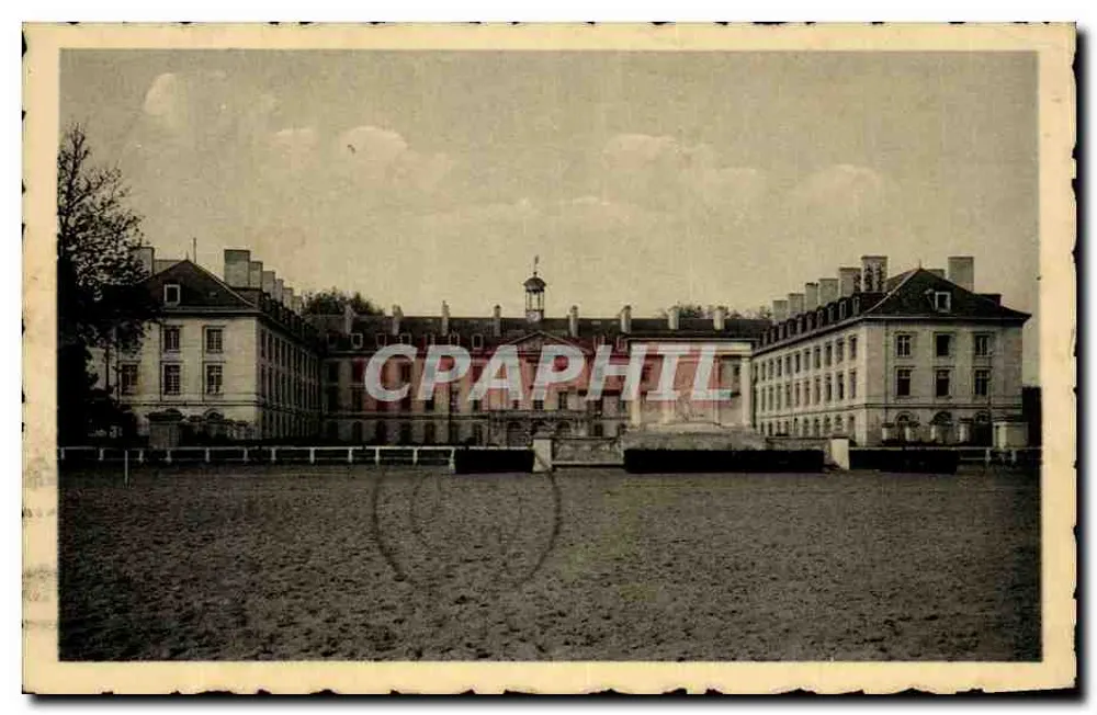 Saumur — Escola de Cavalaria - Frente
