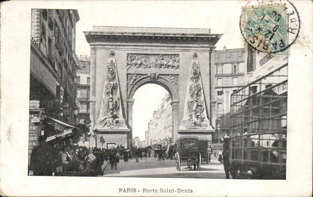 PARIS - Porta Saint-Denis — vista urbana com carruagem e pedestres — editor não identificado - Frente