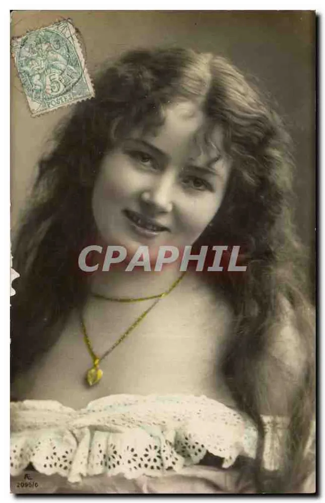 Lächelnde junge Frau — Portrait — unbekannter Verlag, Nr. 2095/6 - Vorderseite